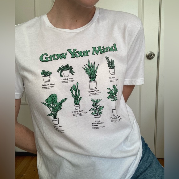 Old Navy Grow your mind plant graphic t-shirt - Picture 2 of 6